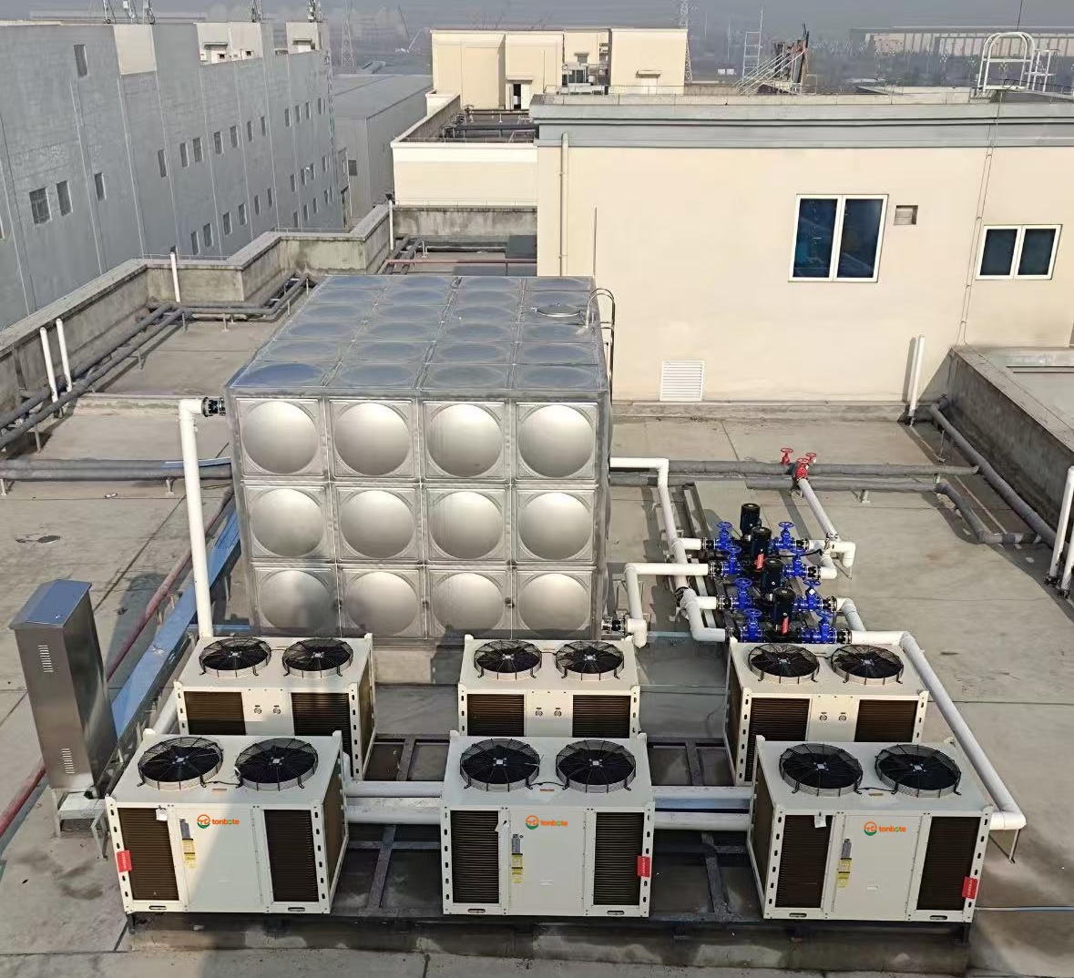 Intelligent schakelen met twee bronnen + terugwinning van restwarmte | Deze energiebesparende oplossing heeft de energieverbruikskosten van bedrijven direct met 40% verlaagd Intelligent schakelen met twee bronnen + terugwinning van restwarmte | Deze energiebesparende oplossing heeft de energieverbruikskosten van bedrijven direct met 40% verlaagd