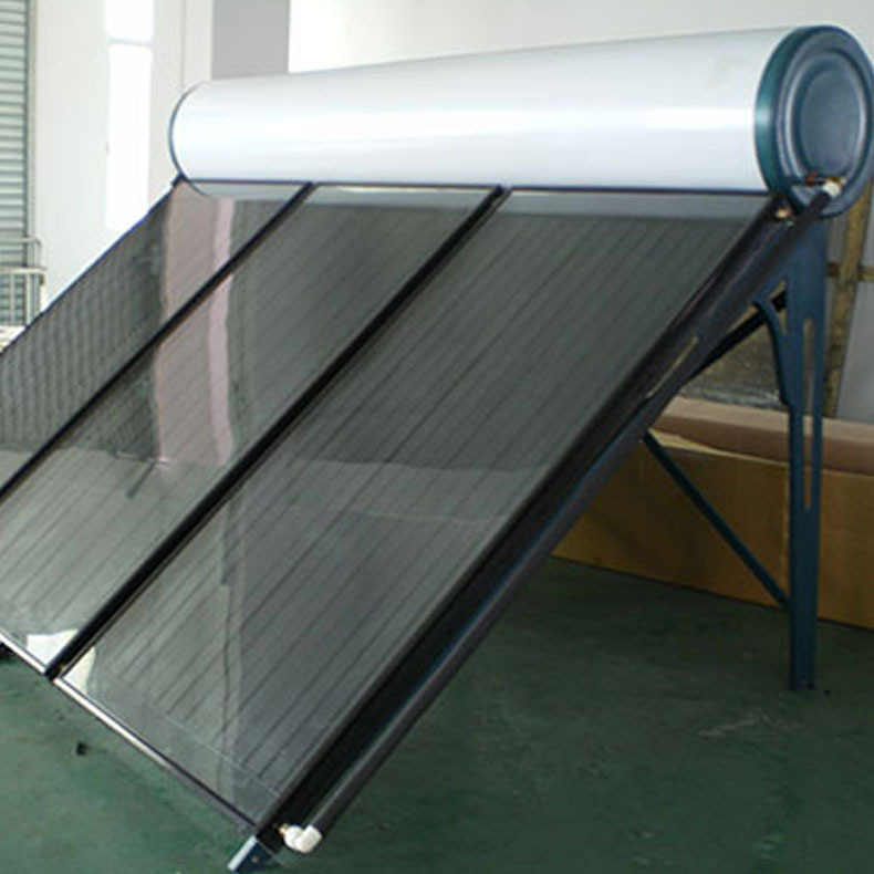 Geïntegreerde energiebesparende zonnecollector residentiële villa zonneboiler